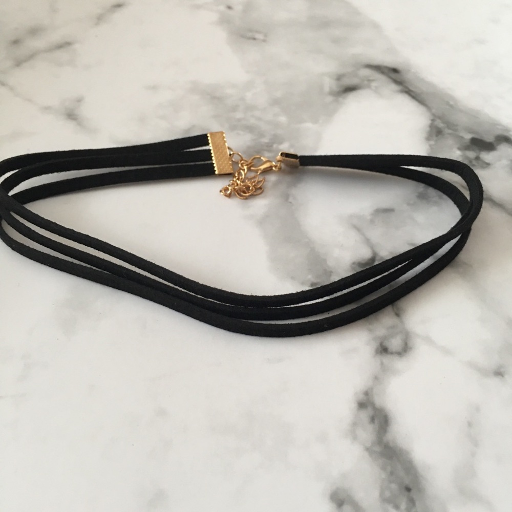 💕5/30$💕 NWOT Black FauxSuede Chocker